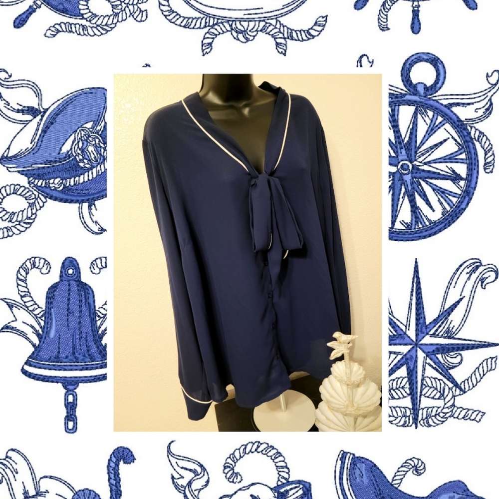 🔹️Forever 21 Blouse with Bow🔹️